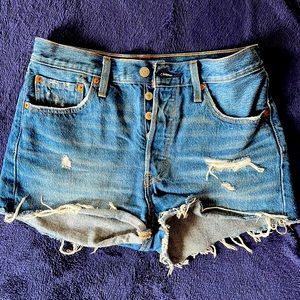 Levi’s size 28 jean high waisted distressed shorts